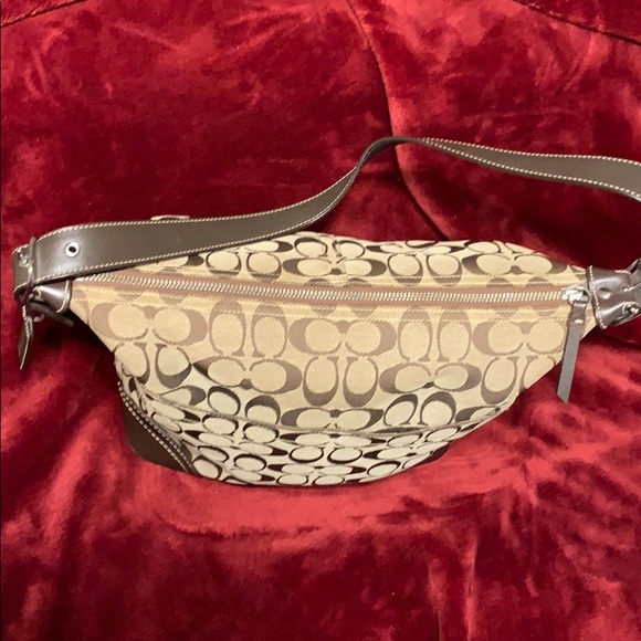 Coach hobo purse - Picture 3 of 3